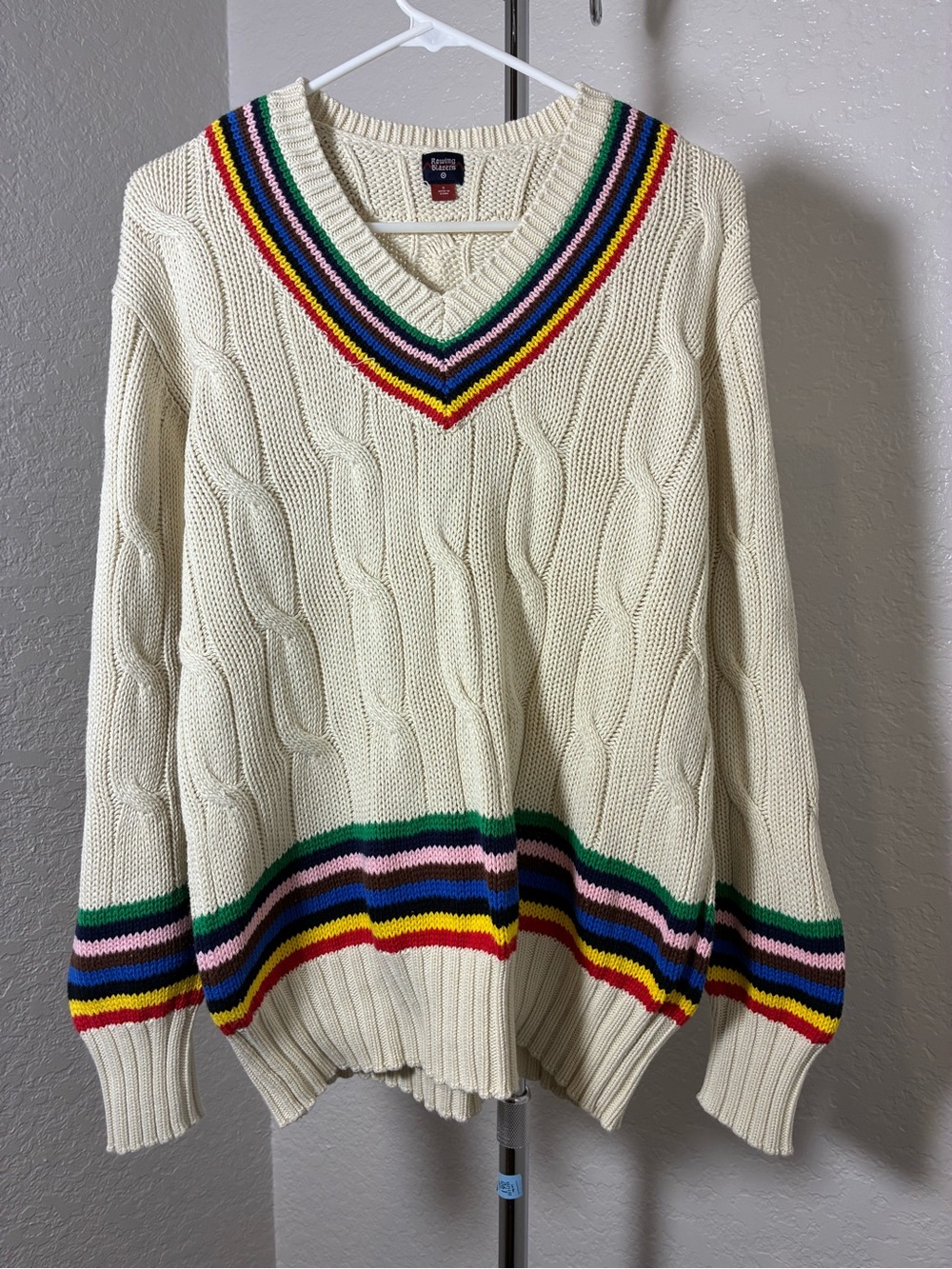Rowing Blazers Cream Cable-Knit V-Neck Sweater with Rainbow Stripe Trim Size S